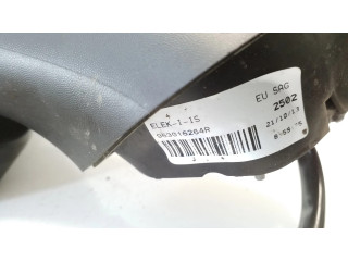 Зеркало электрическое     правое   Renault Clio IV  2012-- года   