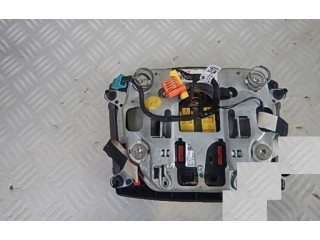 Подушка безопасности водителя    Volkswagen Phaeton