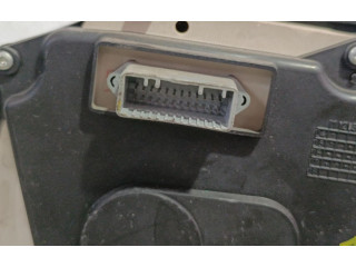 Панель приборов 8200752820   Dacia Logan I       