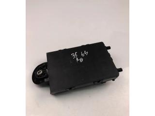 Блок предохранителей  32209198, NO3564   Volvo XC90    