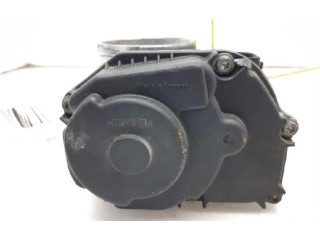 Дроссельная заслонка 058133063M   Audi A4 S4 B5 8D