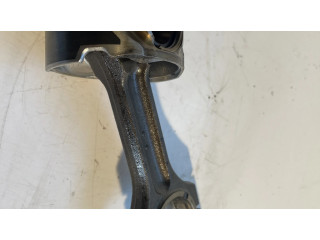 Píst 7798368 BMW 5 E60 E61 pro naftový motor 2.5