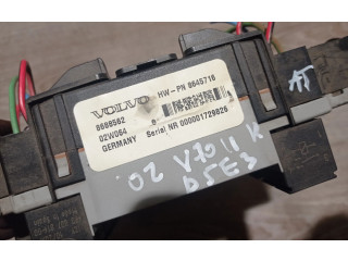 Блок предохранителей 8645716, 8688562   Volvo V70    