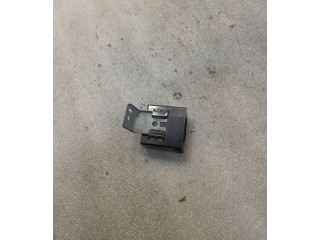 Блок управления 8865052100, 2773000751   Toyota Corolla Verso E121