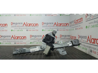 Рулевая рейка  Передний механический механизм для подъема окна 8200733829   Dacia Sandero  -  года