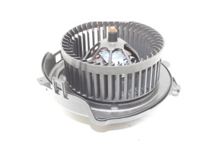 Вентилятор печки 5Q2819021B Volkswagen Golf VII