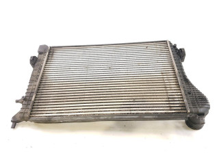 Интеркулер  1K0145803Q, L0-9374T   Volkswagen Caddy 