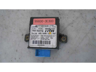 Блок управления 95600E300   KIA Sorento IV