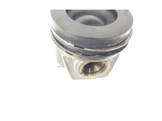  Поршень с шатуном  04L107065A, 04L107065A  Volkswagen Caddy  