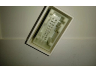 Спидометр (приборный щиток) 9842120780 Opel Combo D