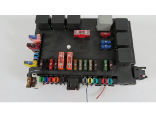 Pojistková skříňka A2219006902, A2219067000 Mercede-Benz S W221 2012