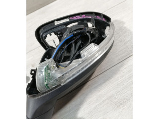 Зеркало электрическое Volkswagen Golf VIII 2019 - года