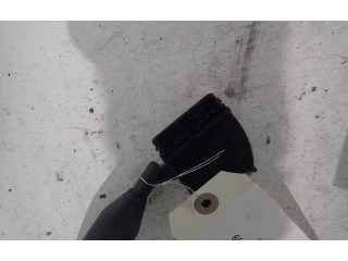 Ручка стеклоочистителей    Renault Clio I