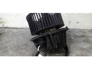 Вентилятор печки 272106020R Dacia Duster