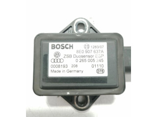 Блок управления двигателя 8E0907637A   Volkswagen PASSAT