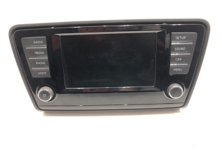 Блок предохранителей  5E0919605H   Skoda Octavia Mk3 (5E)    