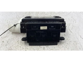 Дисплей    957101H100   KIA Ceed