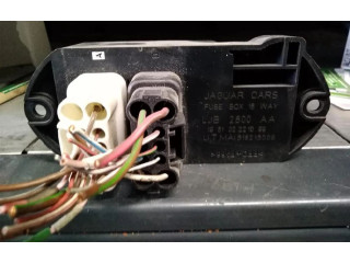 Блок предохранителей 195102221099, LJB2800AA Jaguar XK - XKR