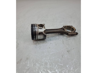 Поршень с шатуном Skoda Octavia Mk3 (5E)