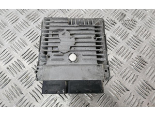 Блок управления двигателем Блок управления 03L906023LM Skoda Rapid (NH)