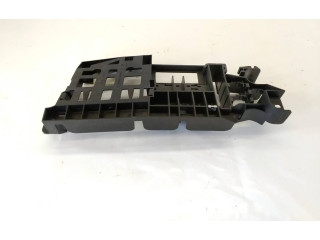   Pojistková skříňka 4E0971845   Audi A8 S8 D3 4E 2008