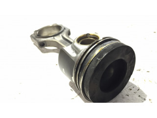 Píst GK206205BA   Ford Transit Custom  pro naftový motor 2.0  