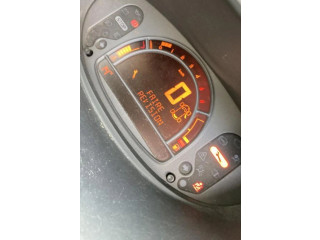 Přístrojová deska  Renault Grand Modus 2009 8200668078  