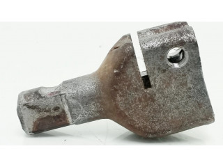 Крестовидная связь оси рулевого колеса