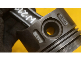 Píst Mercedes-Benz E W211