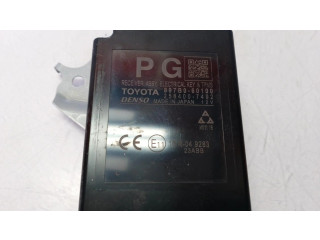 Блок управления 8999060430, 897B060100 Toyota Land Cruiser (J120)