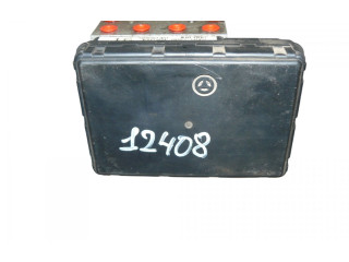 Блок АБС 89541-13040, 44510-13070 Toyota Corolla Verso E121 2001 - 2004 года