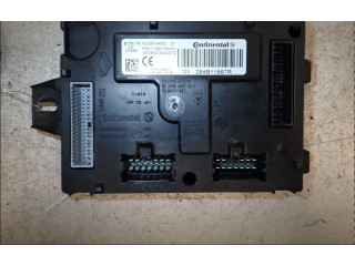 Блок предохранителей 243809584R Renault Clio IV