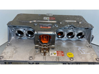 Преобразователь напряжения