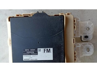 Блок предохранителей 2380005571, 8922178021 Lexus NX