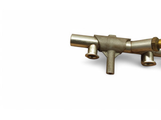 Vstřikovací lišta 06E130089AF Audi Q7 4M