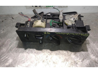 Блок управления климат-контролем    Mitsubishi Space Wagon