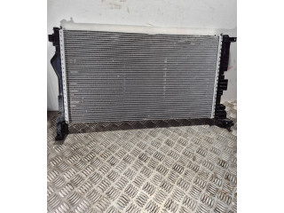 Радиатор охлаждающей жидкости  32224828   Volvo XC90 