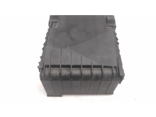 Крышка блока предохранителей 1K0937132F, 014189871 Audi Q3 8U