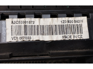 Комплект блоков управления 3C8937049E, 1K0907530Q Skoda Octavia Mk2 (1Z)