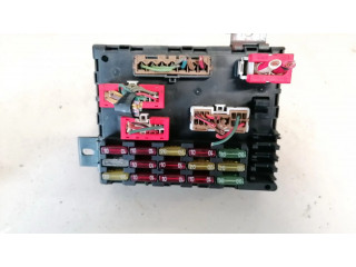 Блок предохранителей 46533389 Fiat Marea