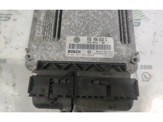 Řídící jednotka 03G906016C Volkswagen Caddy