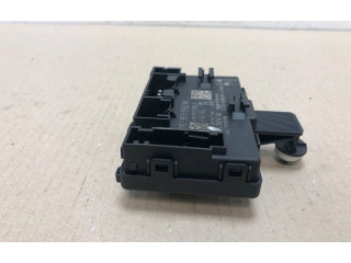 Блок управления центрального замка 4M0959592M, 4M0959592M Audi e-tron