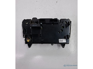 Блок управления климат-контролем 8697140 Volvo S60