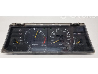 Přístrojová deska Nissan Sunny 1985