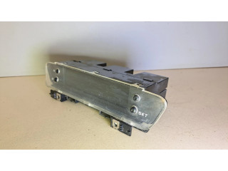 Дисплей    MR587777   Mitsubishi Colt