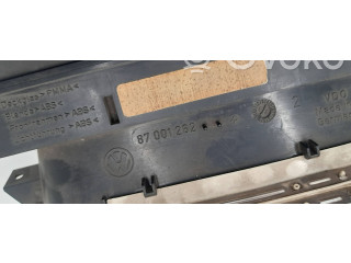 Панель приборов 87001262 Volkswagen Golf III