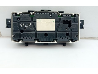 Панель приборов Renault Captur