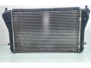 Интеркулер 1K0145803A Volkswagen Jetta V