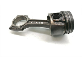  Поршень с шатуном    Renault Trafic II (X83)  