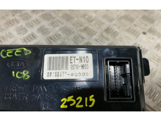 Дисплей    957101H100   KIA Ceed